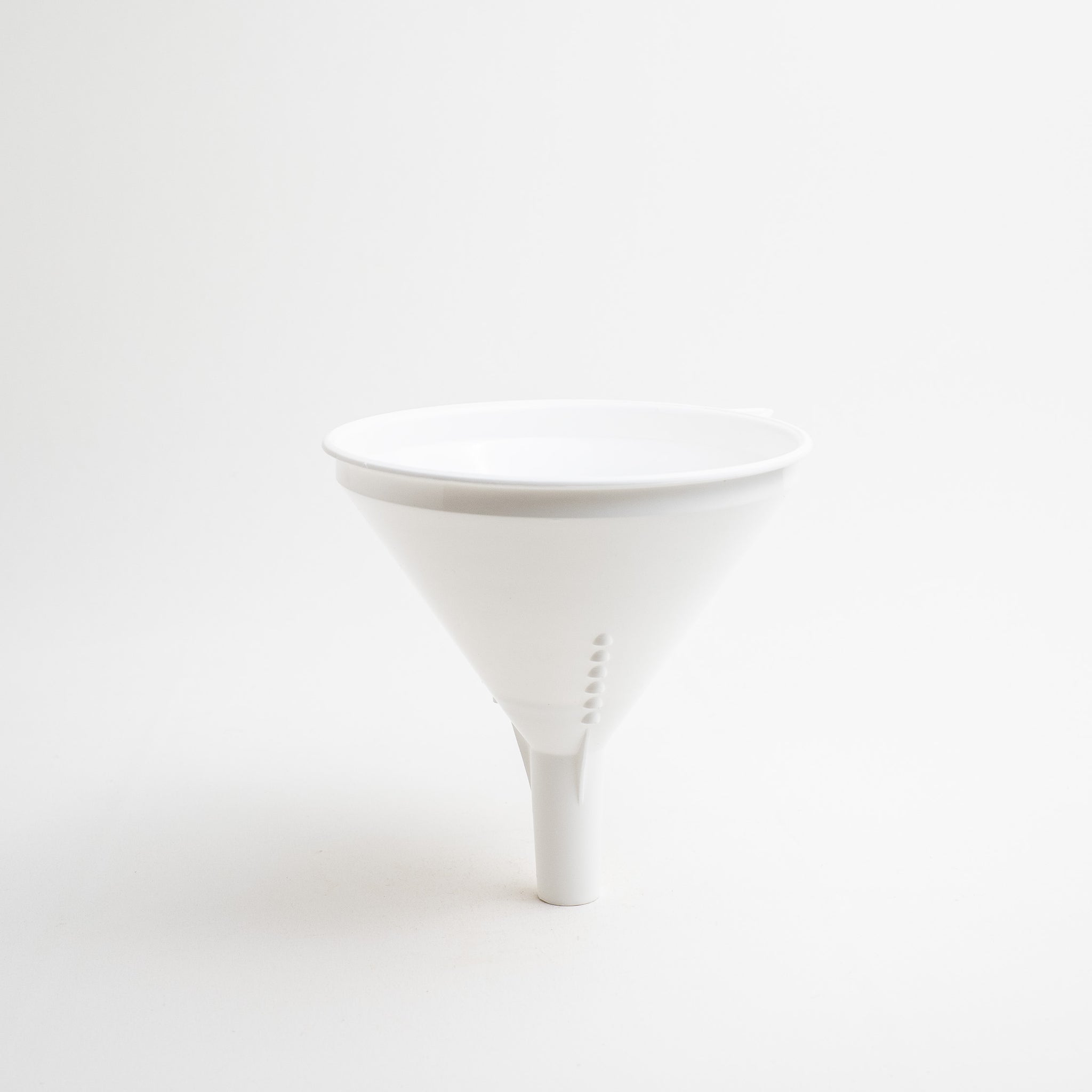 Funnel with Mesh